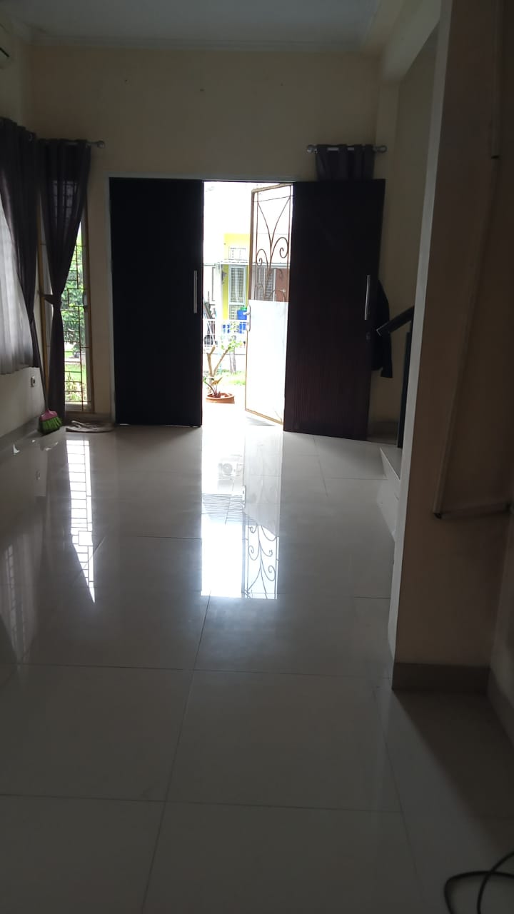 Rumah Disewakan Semi Furnished di Taman Simpruk Lippo Cikarang